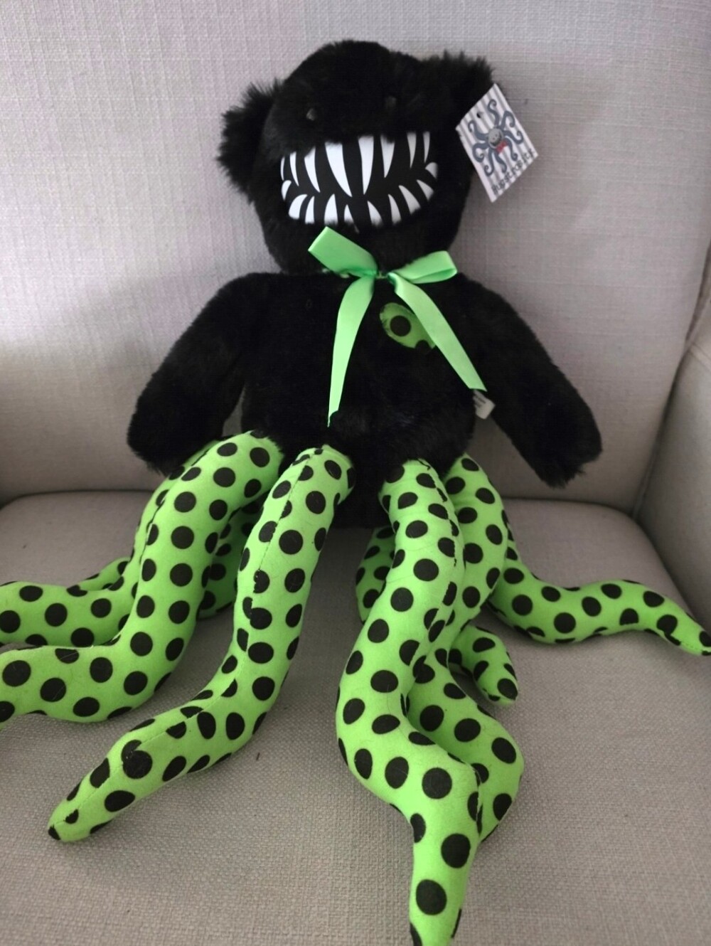 Hugstrosity Teddy Bear Octopus Monster Stuffed Animal New W/ Tags Collectable